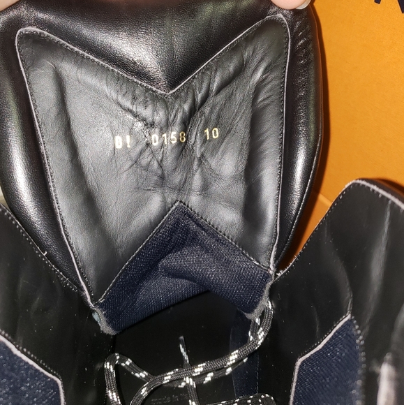 Louis Vuitton Outland Ankle Boots - Picture 3 of 8